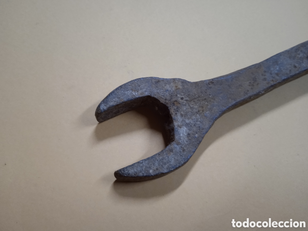 Antig&uuml;edades: Antigua llave de forja de 23mm - Foto 2