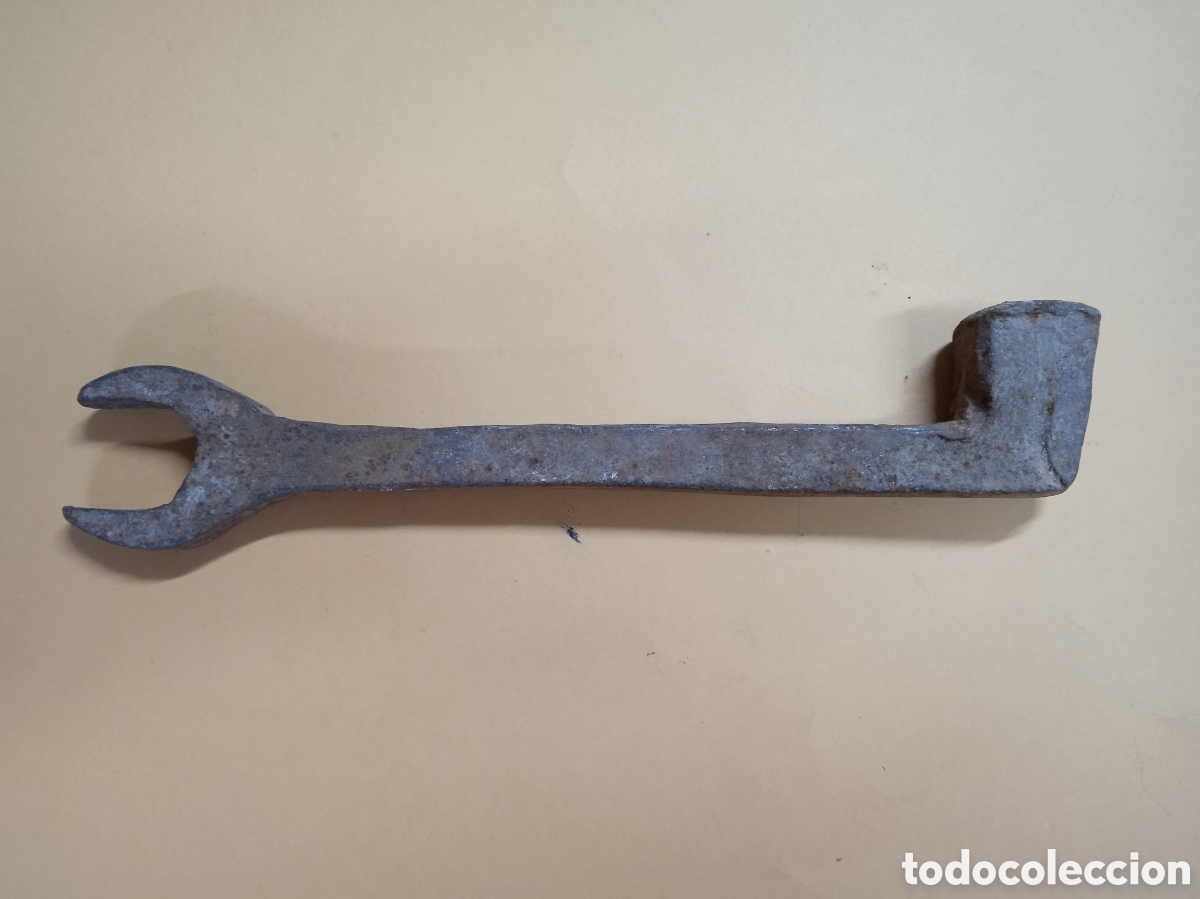 Antig&uuml;edades: Antigua llave de forja de 23mm - Foto 1