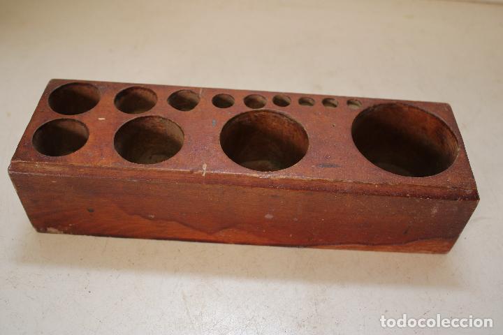 Antig&uuml;edades: caja juego de pesas - Foto 2
