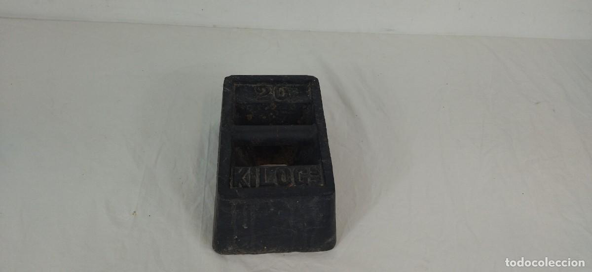 Antig&uuml;edades: Antigua pesa 20 kilogramos - Foto 1