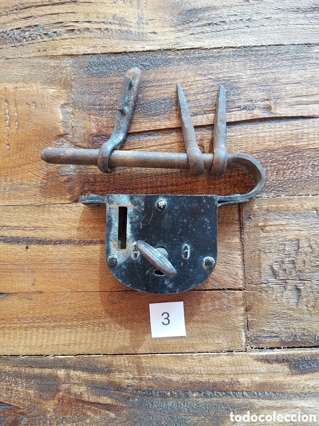 Antig&uuml;edades: Antiguo Candado cierre cerrojo de forja - Foto 3