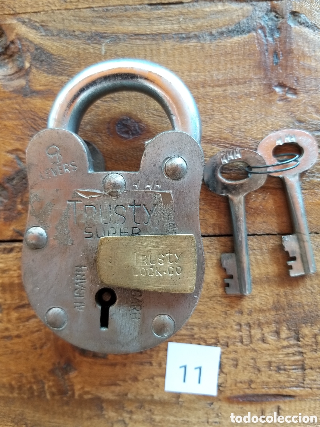 Antig&uuml;edades: Antiguo candado TRUSTY SUPER 8 LEVERS - Foto 3