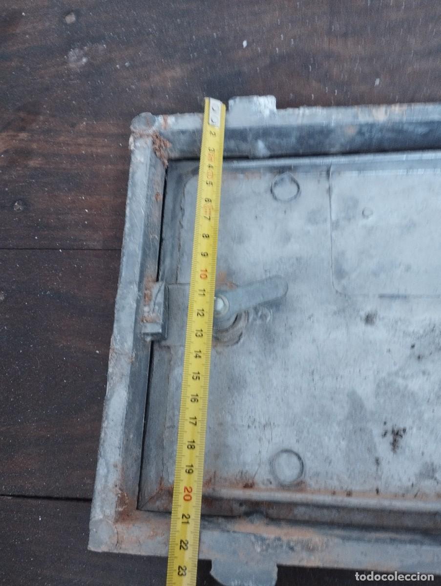 Antig&uuml;edades: Tapa de pared de llave de paso, desconozco el material - Foto 4