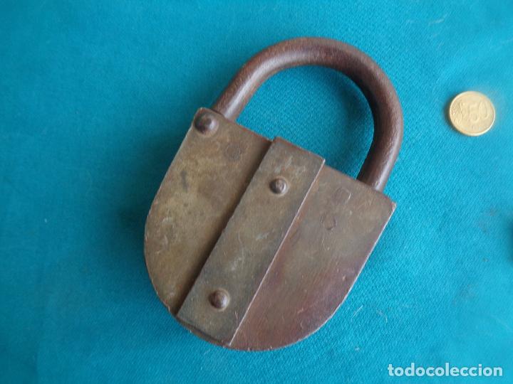 Antig&uuml;edades: GRAN CANDADO ANTIGUO - Foto 2