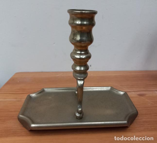 Antig&uuml;edades: CANDELABRO DE BRONCE EN BANDEJA CON PIES - Foto 3