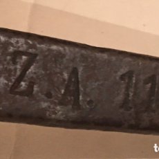 Antigüedades: FERROCARRIL TREN ANTIGUA LLAVE INGLESA FORJA MARCADA M. Z. A. 1186 LINEA MADRID ZARAGOZA ALICANTE. Lote 398844134