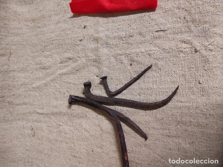 Antig&uuml;edades: clavos de forja - Foto 2