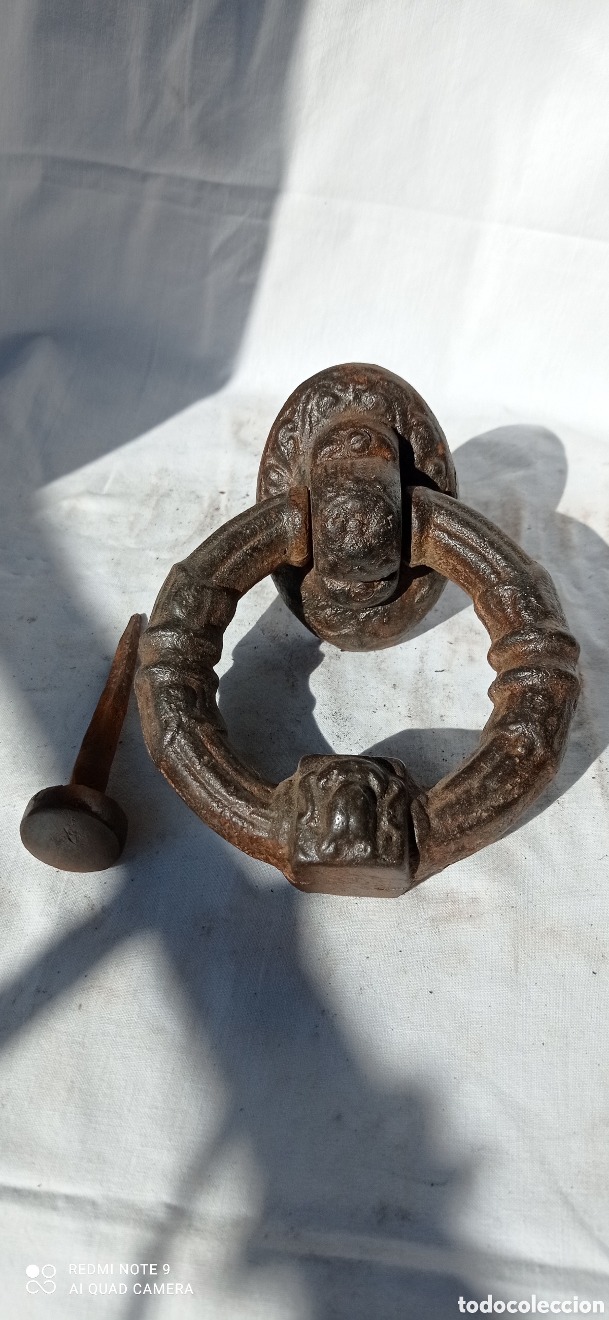 Antig&uuml;edades: Aldaba tipo anilla S.XIX. - Foto 2