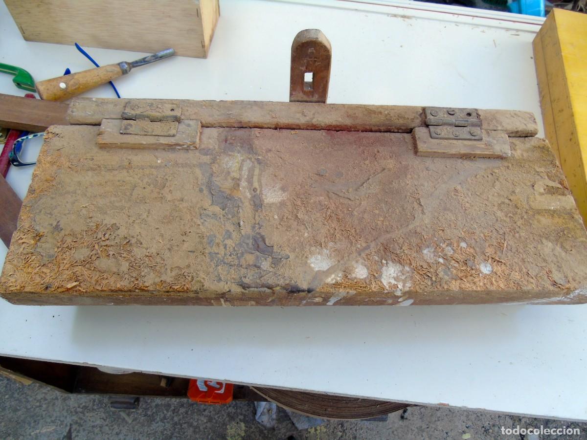 Antig&uuml;edades: ANTIGUA CAJA DE CARPINTERO - Foto 2