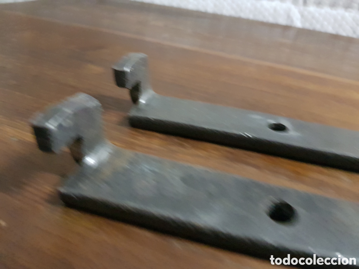 Antig&uuml;edades: Lote 2 soportes de hierro forjado - Foto 3