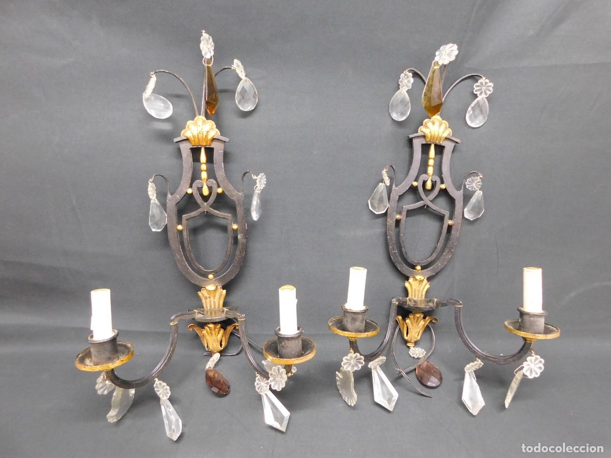 Antig&uuml;edades: PAREJA CANDELABROS HIERRO - Foto 1