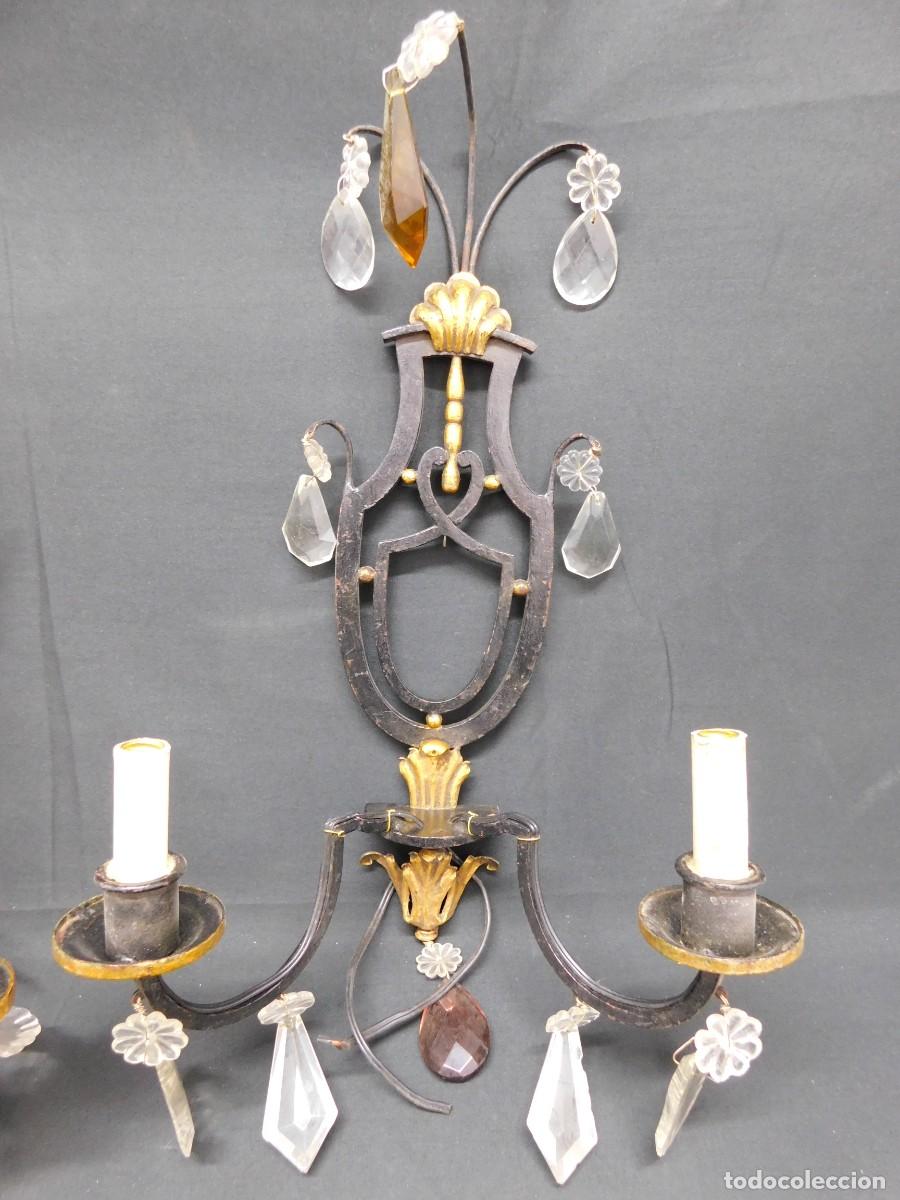 Antig&uuml;edades: PAREJA CANDELABROS HIERRO - Foto 2