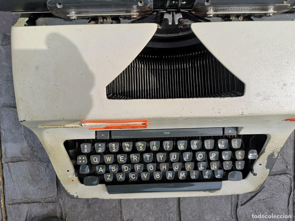 Antig&uuml;edades: Maquina de escribir - Foto 6