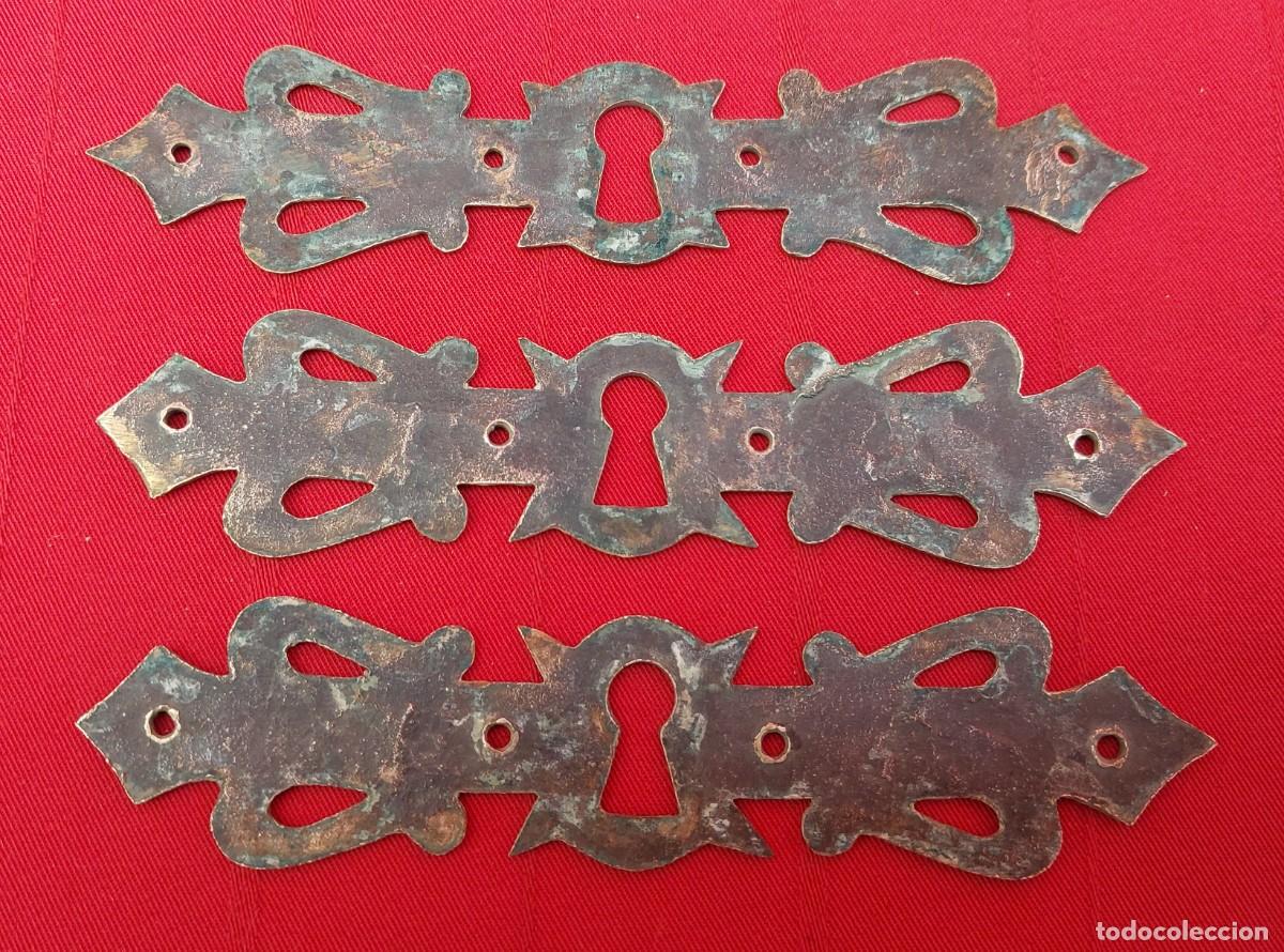 Antig&uuml;edades: 3 BOCA LLAVES DE BRONCE MODERNISTAS ORIGINALES - Foto 4