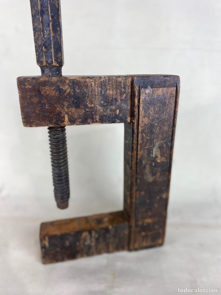 Antig&uuml;edades: Sargento en madera 1 - Foto 3