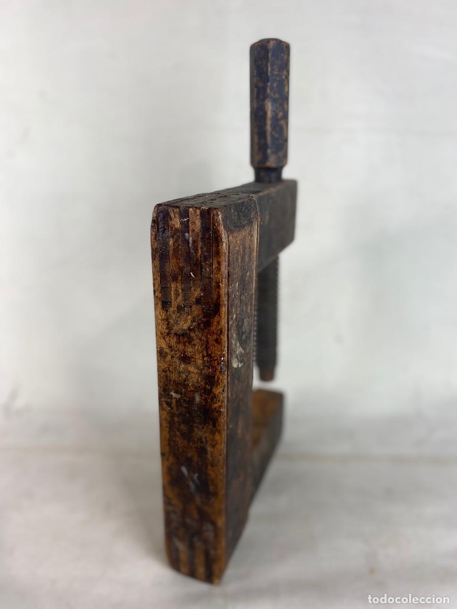 Antig&uuml;edades: Sargento en madera 1 - Foto 4