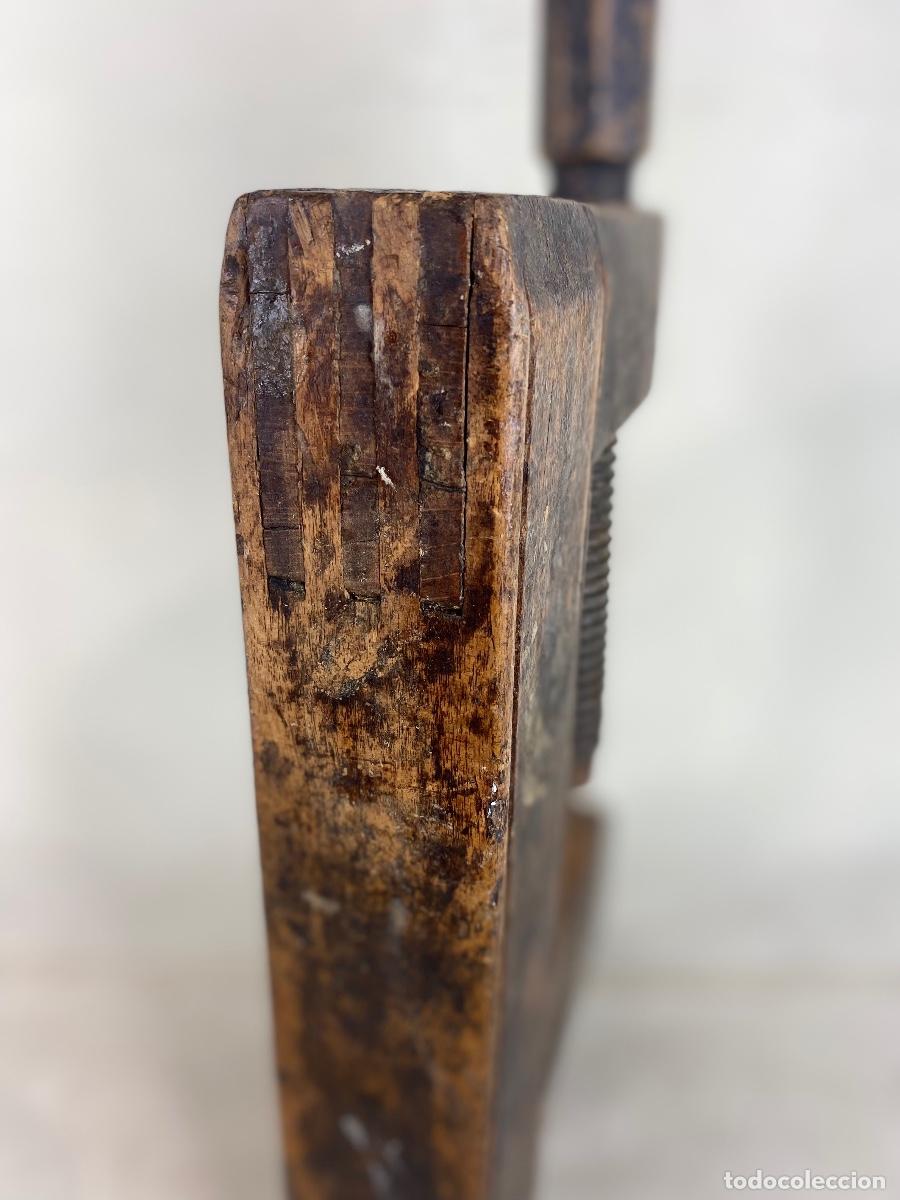 Antig&uuml;edades: Sargento en madera 1 - Foto 5