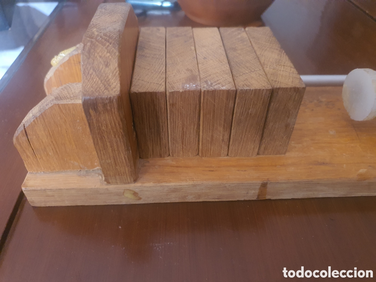Antig&uuml;edades: prensa o morsa de madera - Foto 2