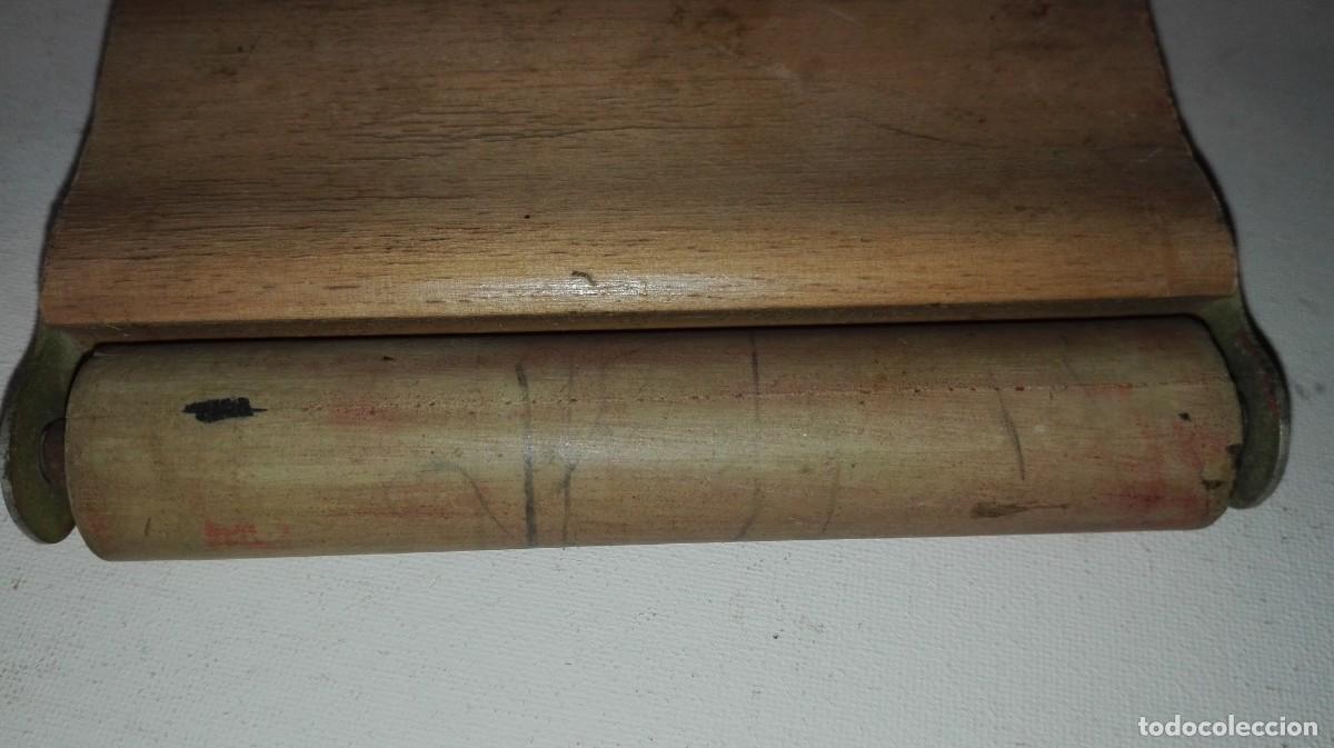 Antig&uuml;edades: RODILLO MADERA - Foto 4