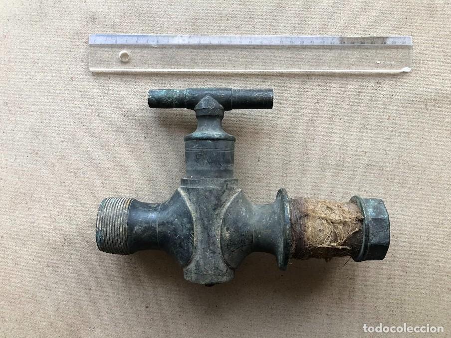 Antig&uuml;edades: Llave de paso bronce antigua bodega de vino / Sin pulir / - Foto 2