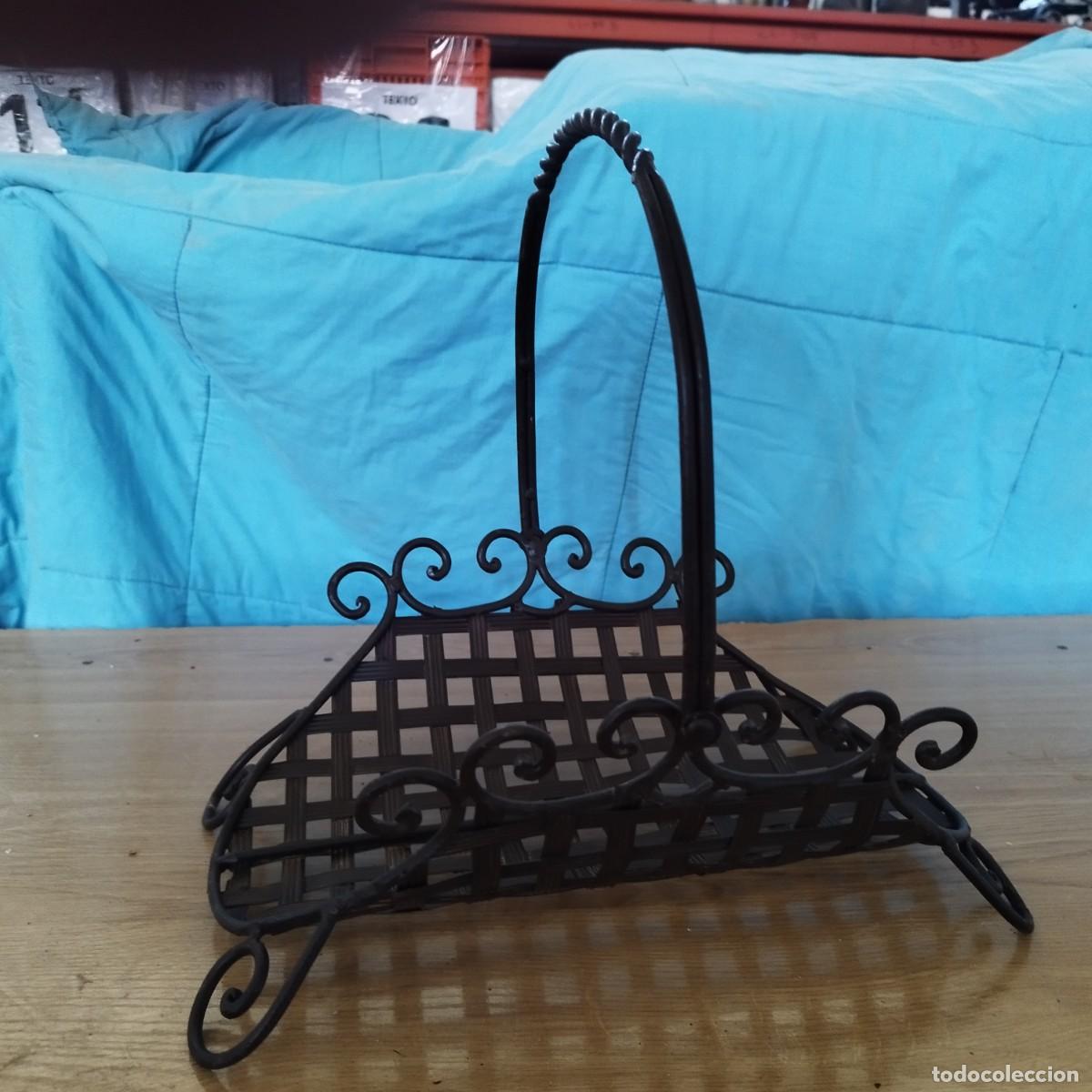 Antig&uuml;edades: CESTA LE&Ntilde;A FORJA / 33X20 CM / REF CAZ-GAR - Foto 3