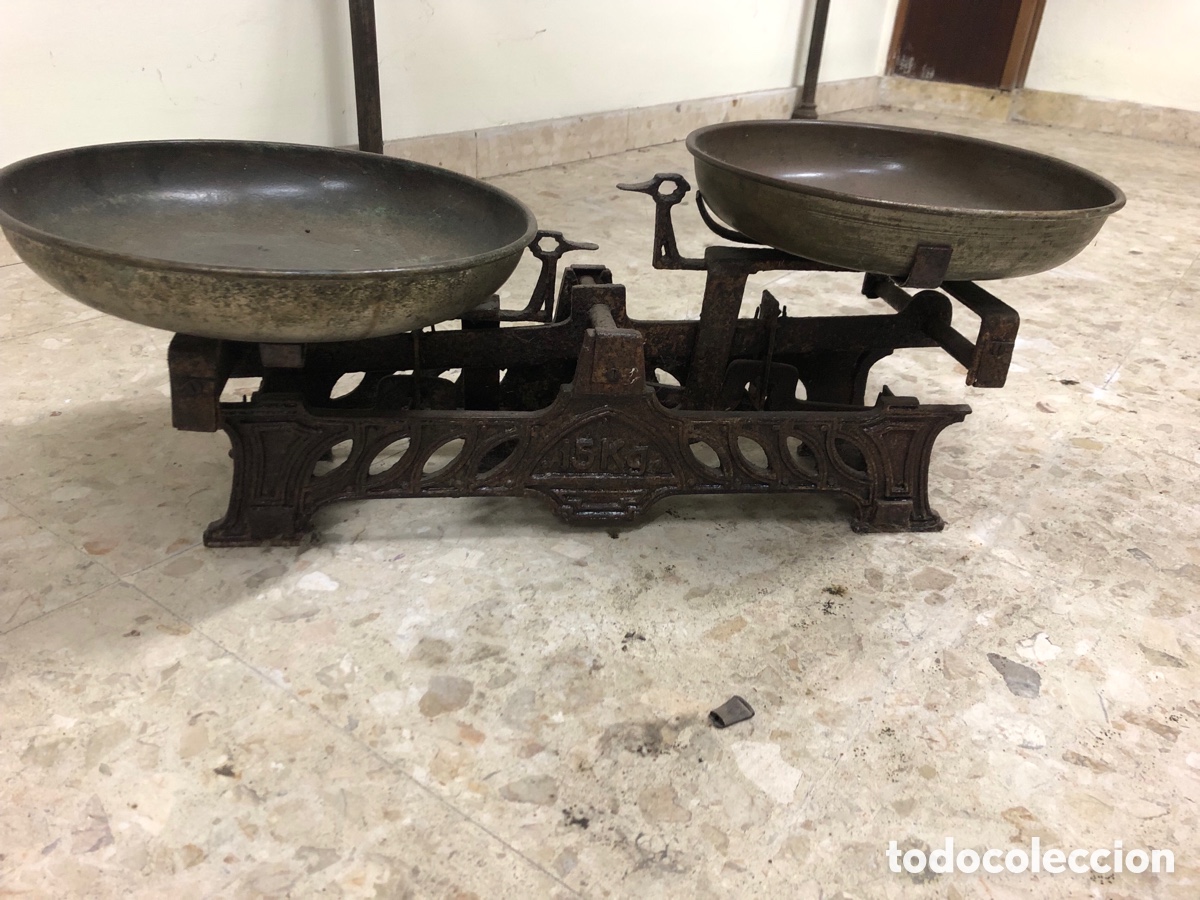 Antig&uuml;edades: B&aacute;scula - Foto 1