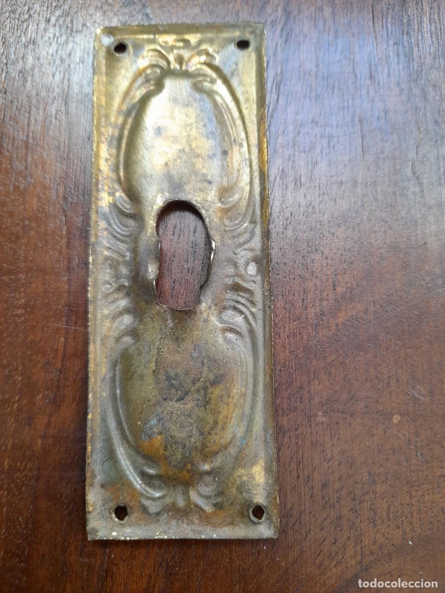 Antig&uuml;edades: Bocallave de metal siglo XIX - Foto 2