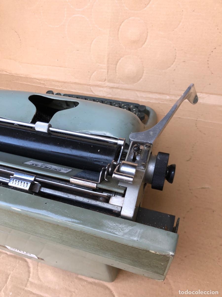 Antig&uuml;edades: M&aacute;quina de escribir Olivetti Lexicon 80 - Foto 10