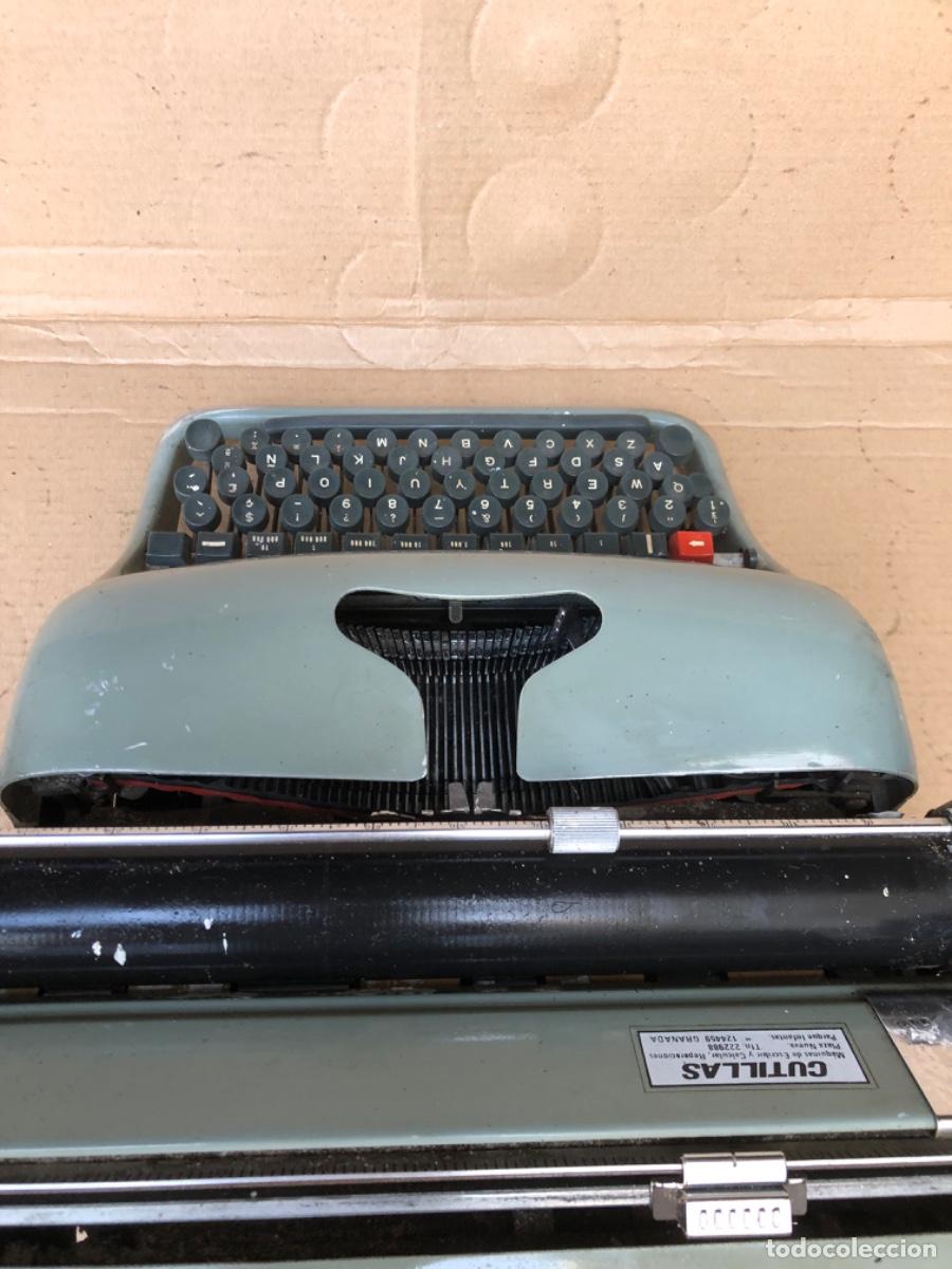 Antig&uuml;edades: M&aacute;quina de escribir Olivetti Lexicon 80 - Foto 12
