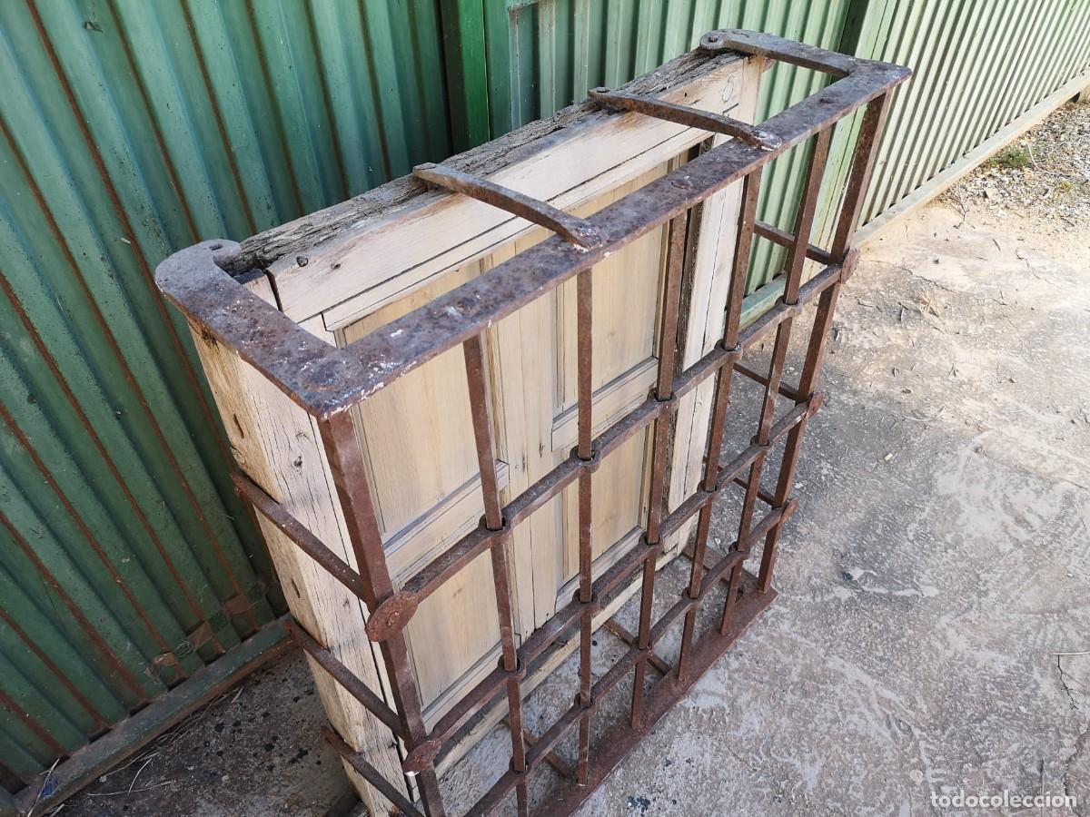 Antig&uuml;edades: Reja carcelera antigua - Foto 3