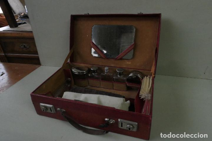 Antig&uuml;edades: Barberia. Maletin de barbero completo - Foto 14