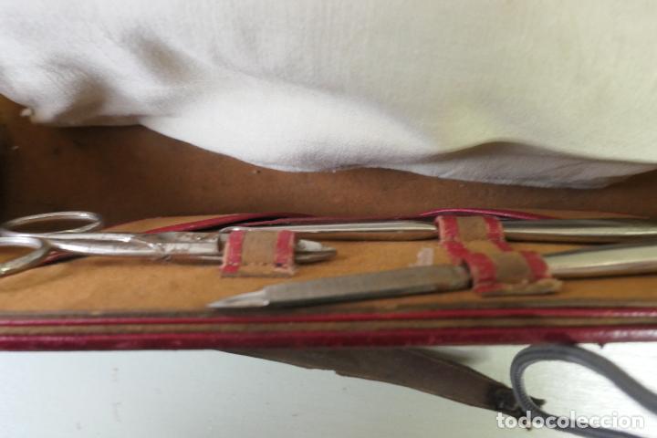Antig&uuml;edades: Barberia. Maletin de barbero completo - Foto 26