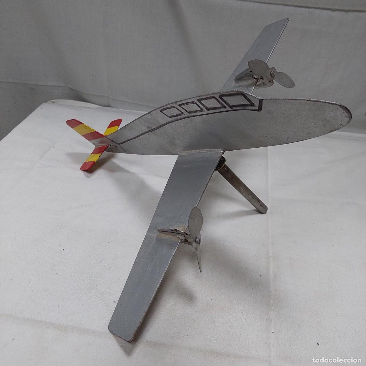 Antig&uuml;edades: Veleta de hierro forma de avi&oacute;n - Foto 1