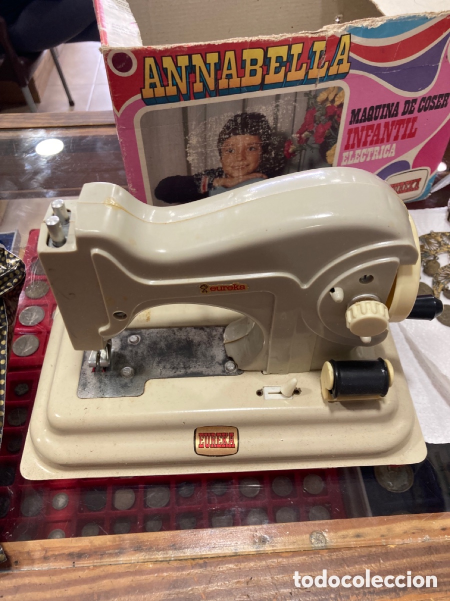 Antig&uuml;edades: M&aacute;quina de coser Anabella - Foto 2