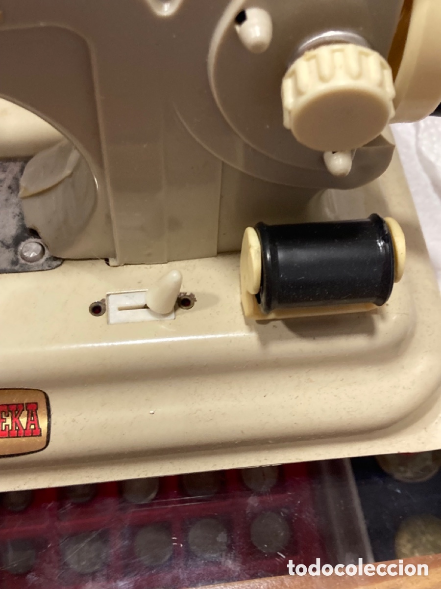 Antig&uuml;edades: M&aacute;quina de coser Anabella - Foto 3
