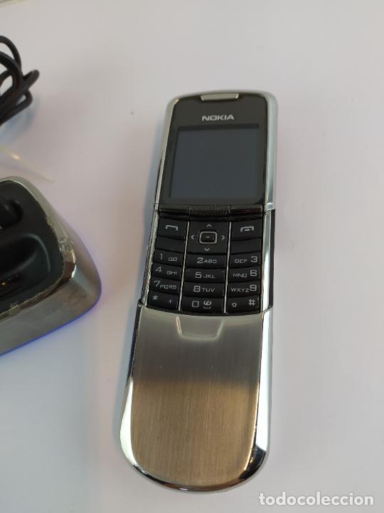 Tel&eacute;fonos: Tel&eacute;fono m&oacute;vil Nokia 8800. Funcionando. Plateado - Foto 4