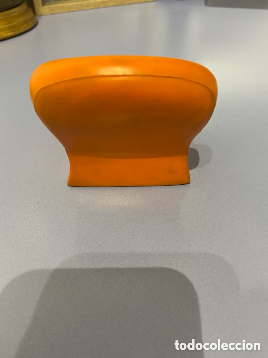Tel&eacute;fonos: Sillon soporta m&oacute;viles de principios de siglo. Paybox. - Foto 2
