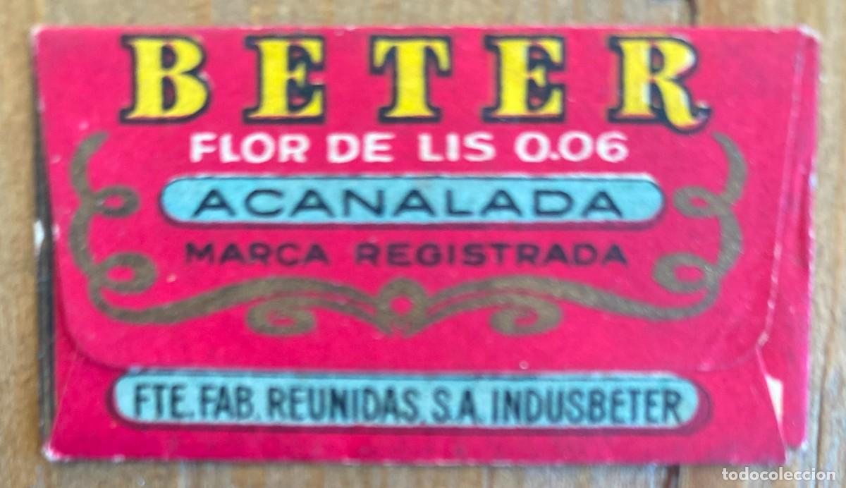 Antig&uuml;edades: ENVOLTORIO DE PAPEL DE CUCHILLA DE AFEITAR, MARCA BETER, FLOR DE LIS. - Foto 2
