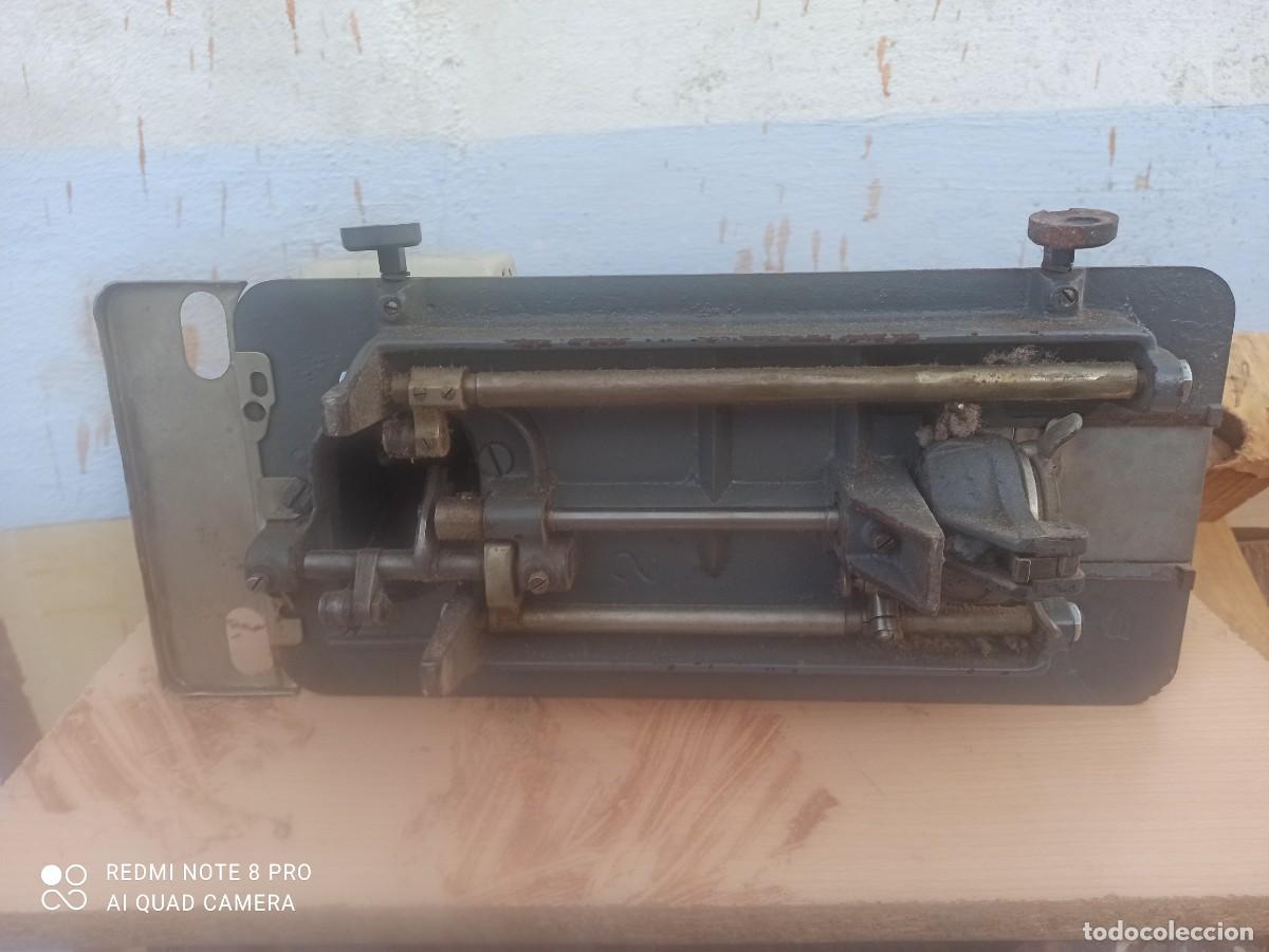 Antig&uuml;edades: Cabezal de m&aacute;quina de coser - Foto 2