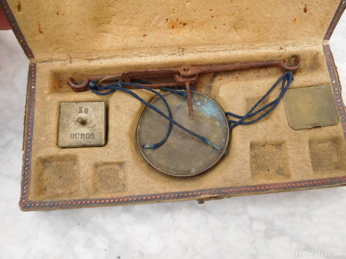 Antig&uuml;edades: Balanza antigua con caja - Foto 2