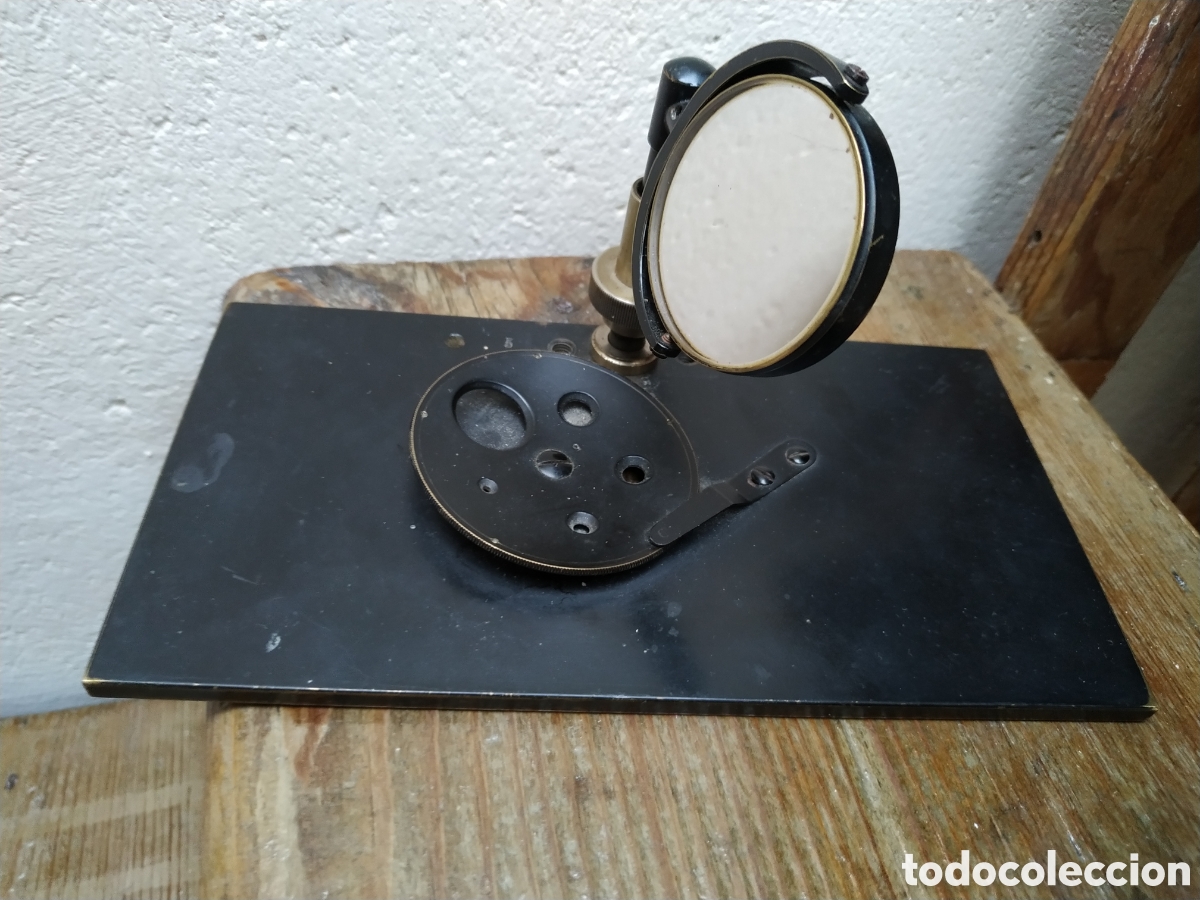 Antig&uuml;edades: Base microspio antiguo lat&oacute;n - Foto 1