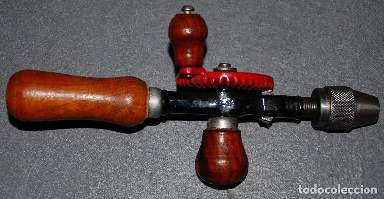 Antig&uuml;edades: TALADRO DE MANO PARA MADERA - Foto 3