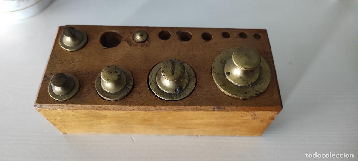 Antig&uuml;edades: TACO DE MADERA CON PESAS DE BRONCE - ANTIGUO - Foto 2
