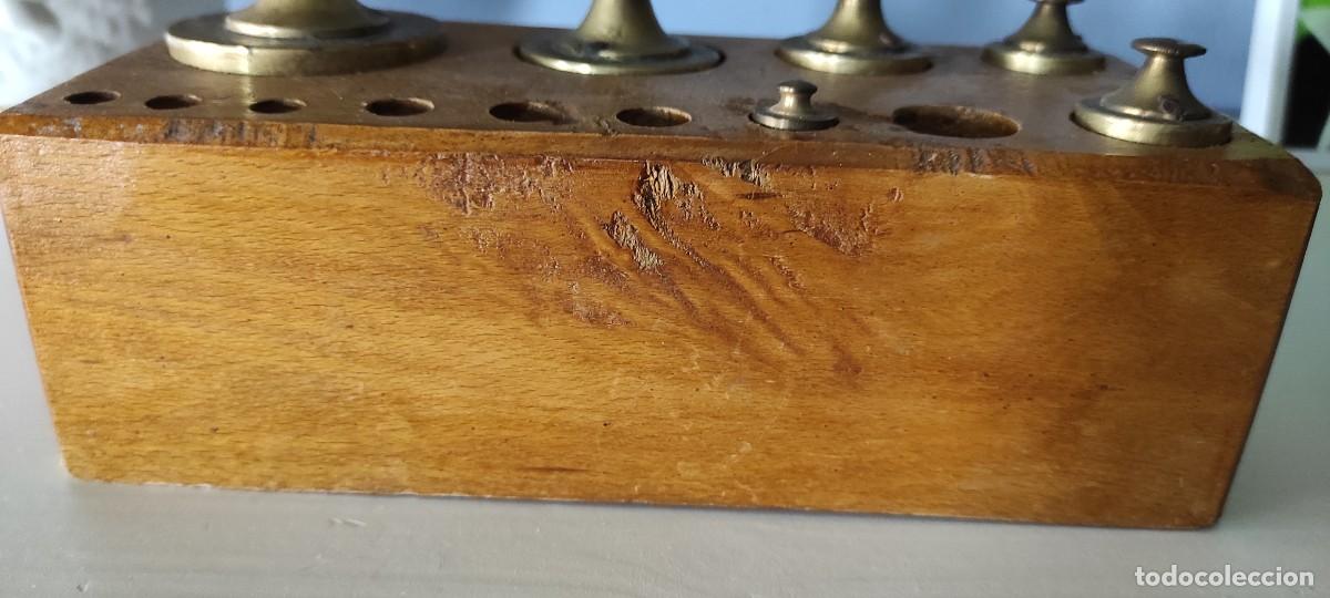 Antig&uuml;edades: TACO DE MADERA CON PESAS DE BRONCE - ANTIGUO - Foto 4