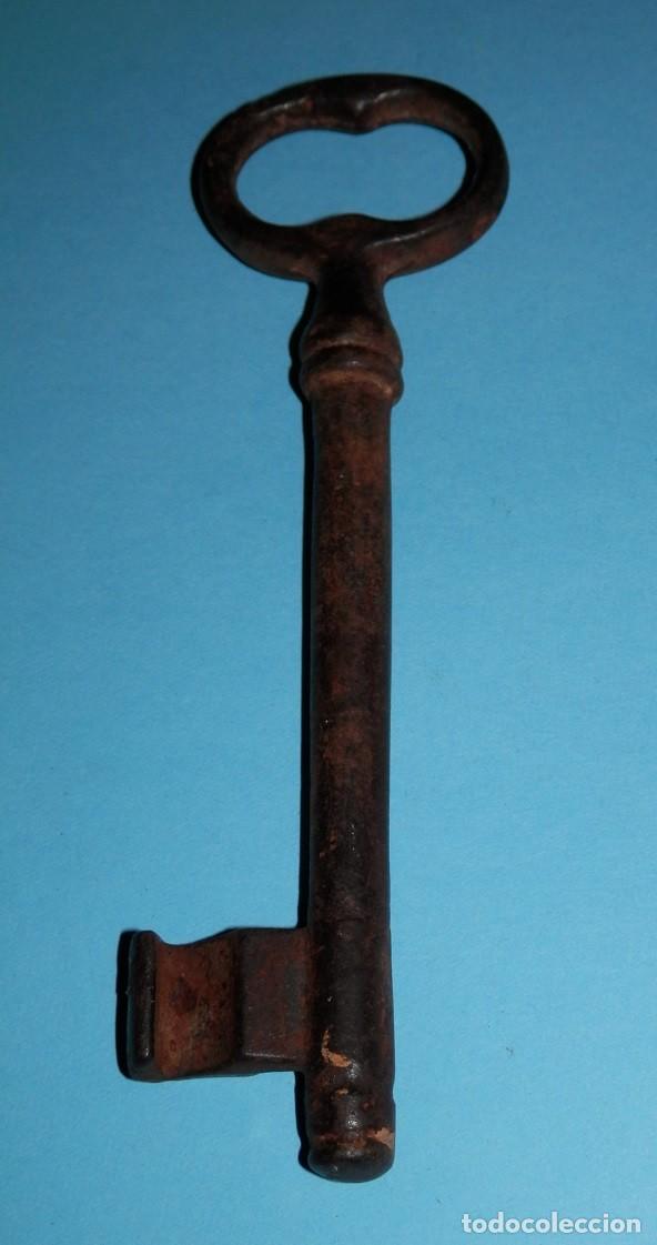 Antig&uuml;edades: ANTIGUA LLAVE DE HIERRO - Foto 1