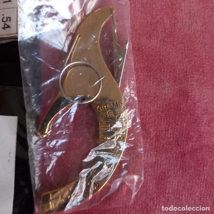 Antig&uuml;edades: Bascula balanza de precisi&oacute;n de bolsillo lat&oacute;n nueva a estrenar - Foto 2