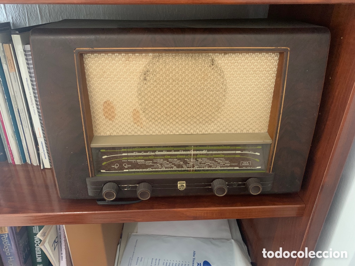 Antig&uuml;edades: Radio antigua Phillip - Foto 1