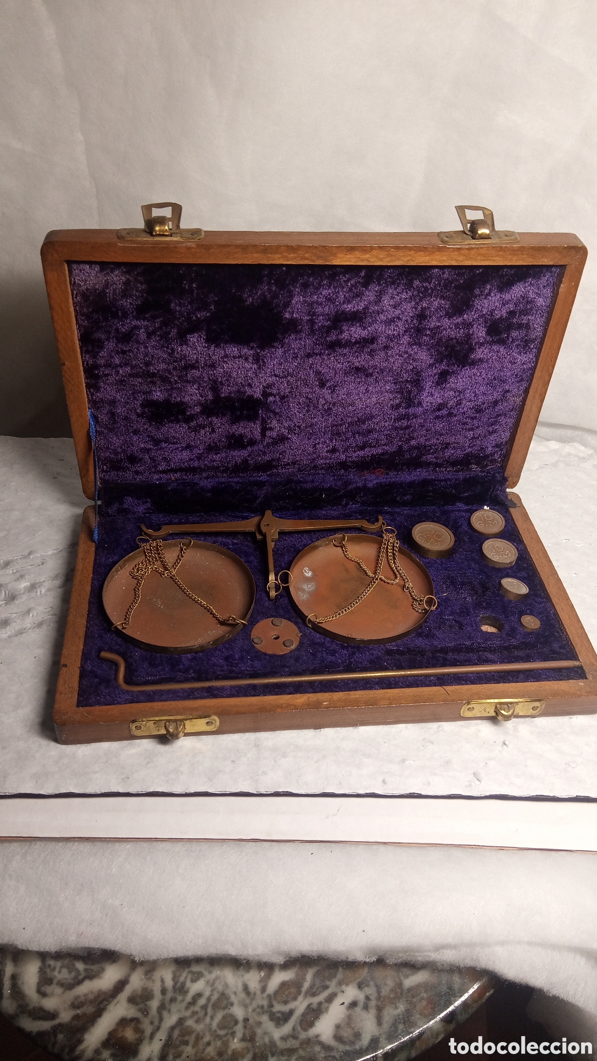 Antig&uuml;edades: antigua balanza de precisi&oacute;n para pesar oro - con estuche - Foto 8