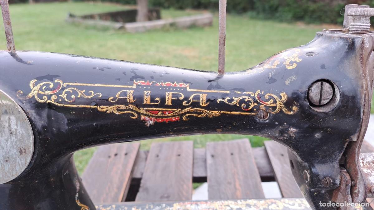 Antig&uuml;edades: Maquina de Coser ALFA Para RESTAURAR - Foto 2