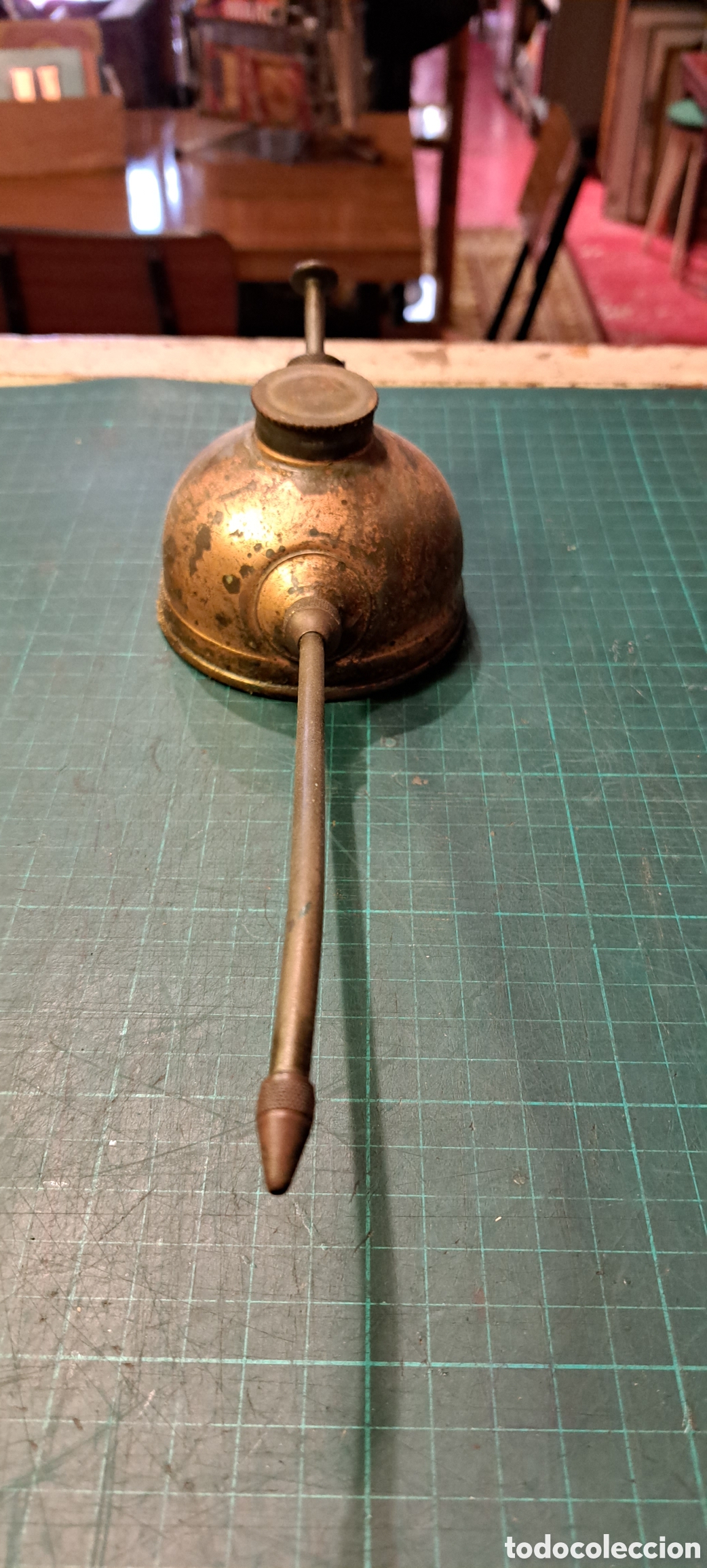 Antig&uuml;edades: Aceitera bronce antigua - Foto 6